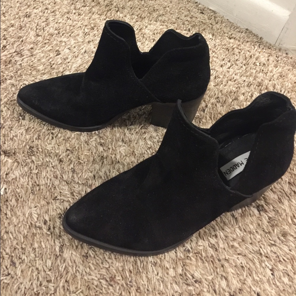 Never worn Steve Madden booties size 7.5